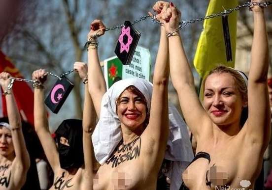 3.8国际妇女节，法国巴黎女裸体游行