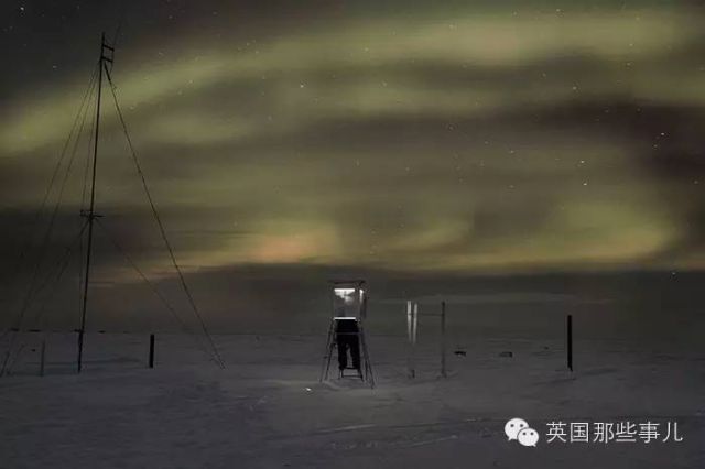 世界上最孤独的人:一个人在极地洪荒中听风的声音