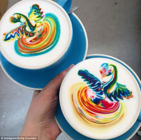 赏心悦目！澳咖啡店推出“彩虹咖啡”受追捧