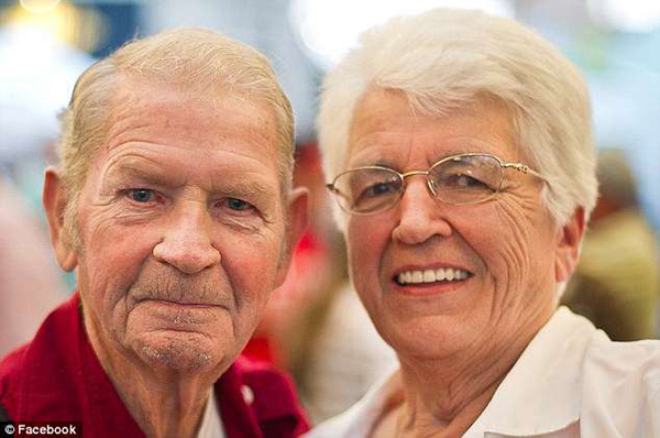 美夫妇离婚50年后复婚 决定携手走完最后的人生