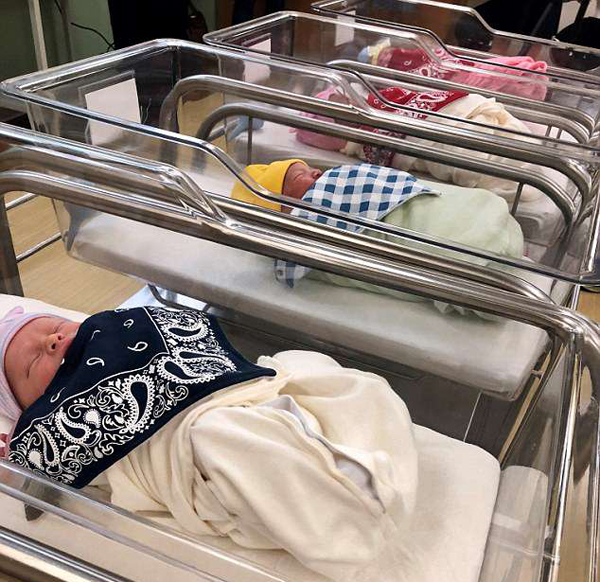 婴儿潮：美国一医院41小时接生48个宝宝