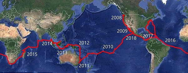美国五口之家放弃稳定生活海上航行十年足迹遍布世界