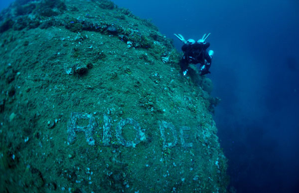 英潜水员拍到一战沉船照片 锈迹斑斑安静述说历史