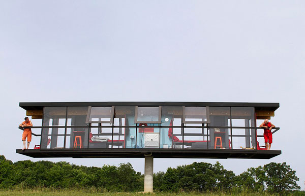 美建筑师建造“跷跷板房屋” 可360度旋转