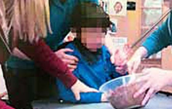 北爱尔兰一学校被指将自闭症儿童绑在椅子上