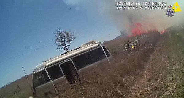 生死一线！澳警察反应迅速及时救出老人及其爱犬