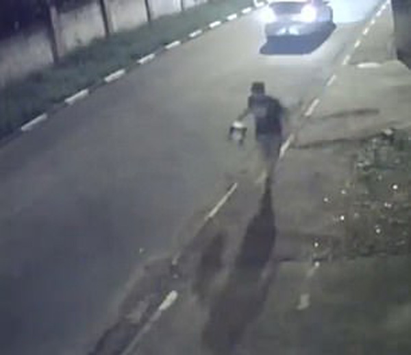 赞！阿根廷一路人急中生智反复折返跑甩掉驾车劫匪