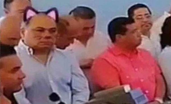 墨西哥一州长讲话视频被猫耳朵滤镜恶搞