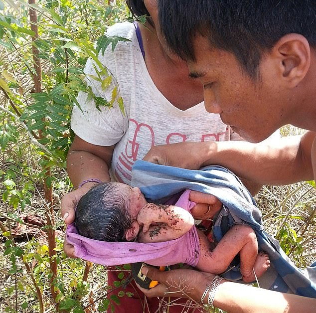 菲律宾森林惊现弃婴 浑身被虫子叮咬