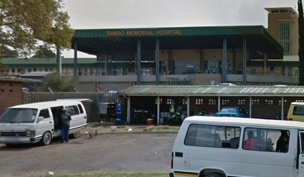 南非一女子诞下断头婴 肢体困留母体24小时