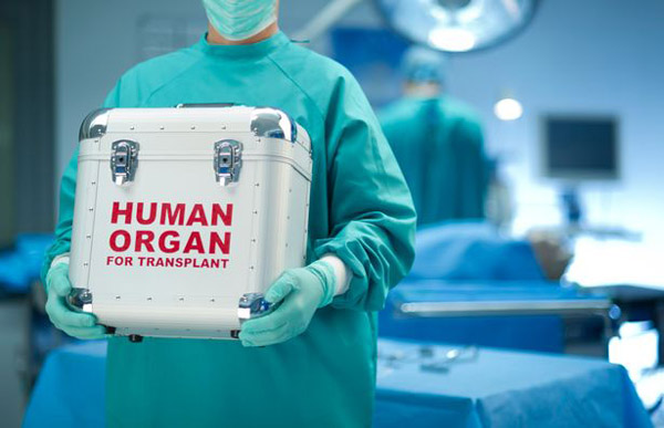 英老人接受心脏移植后存活35年 呼吁人们捐献器官