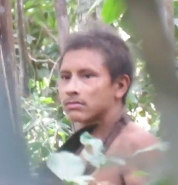 罕见！亚马逊热带雨林阿瓦部落狩猎视频曝光