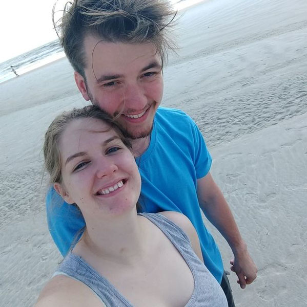 美22岁新婚男子蜜月中溺亡 第一次在海里游泳