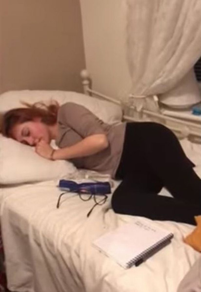 英国一女子分享癫痫发作视频 警示网友莱姆病的危害